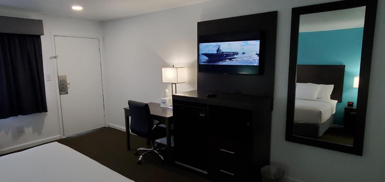 Travelodge By Wyndham Livonia Canton Novi Detroit Area מראה חיצוני תמונה