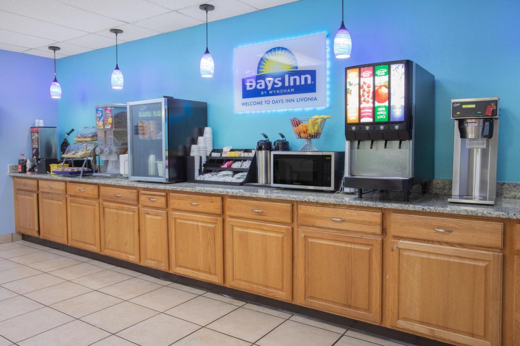 Travelodge By Wyndham Livonia Canton Novi Detroit Area מראה חיצוני תמונה
